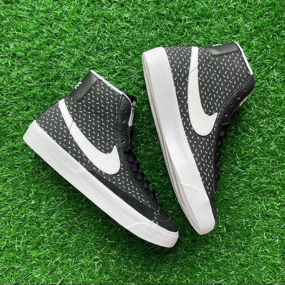 Nike Blazer Mid ‘77 Black/ White - Picture 3 of 6